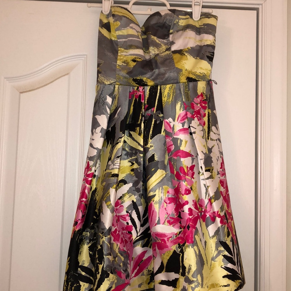 Speechless brand strapless dress